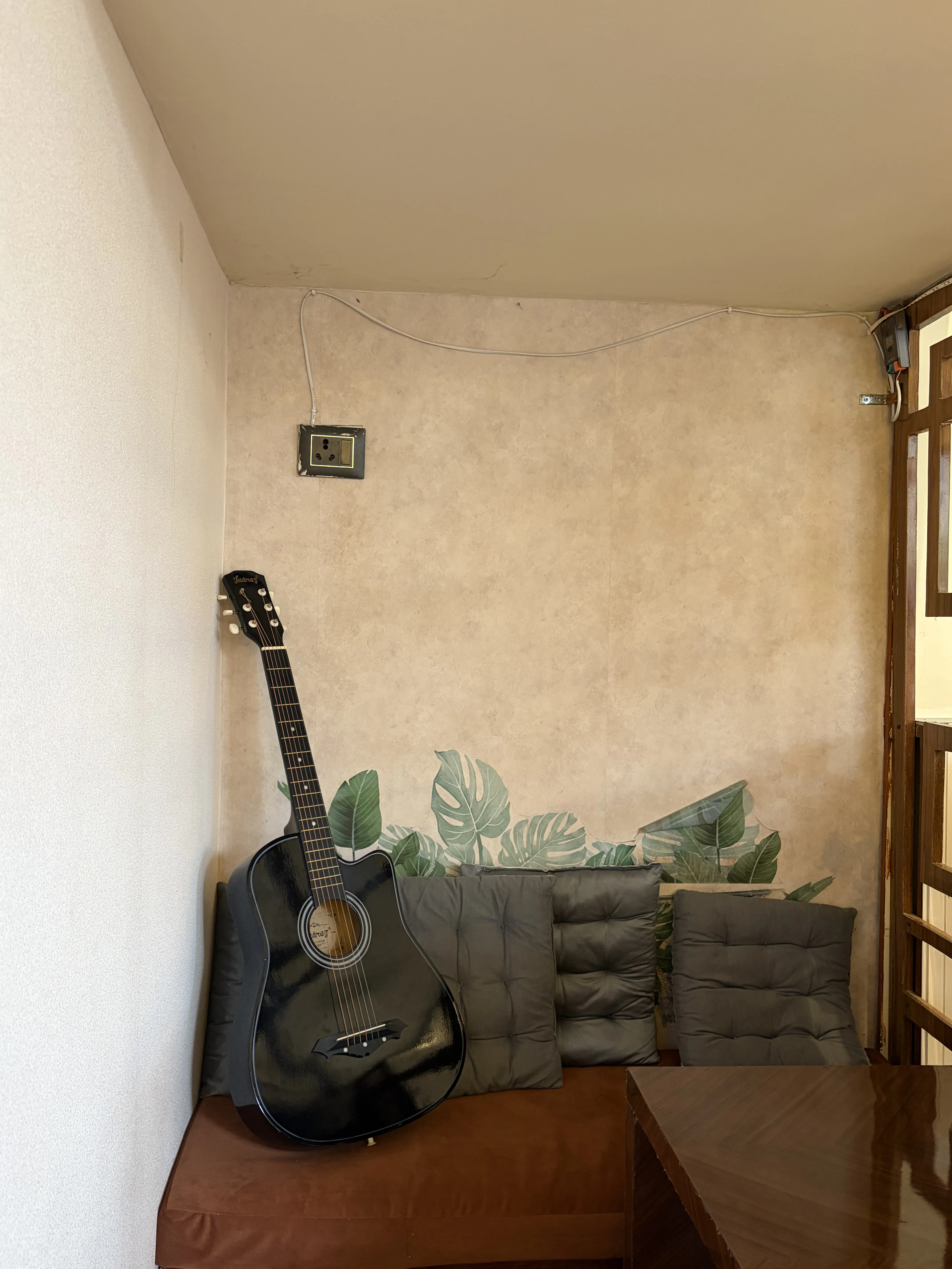 Instagram post Guitar Corner